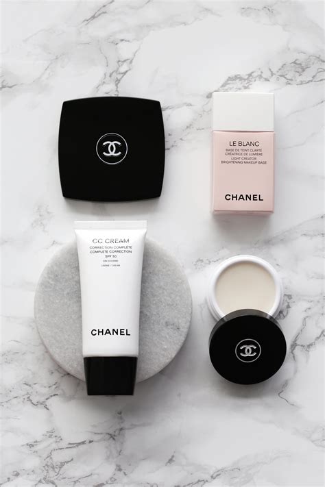 chanel le blanc makeup base reviews